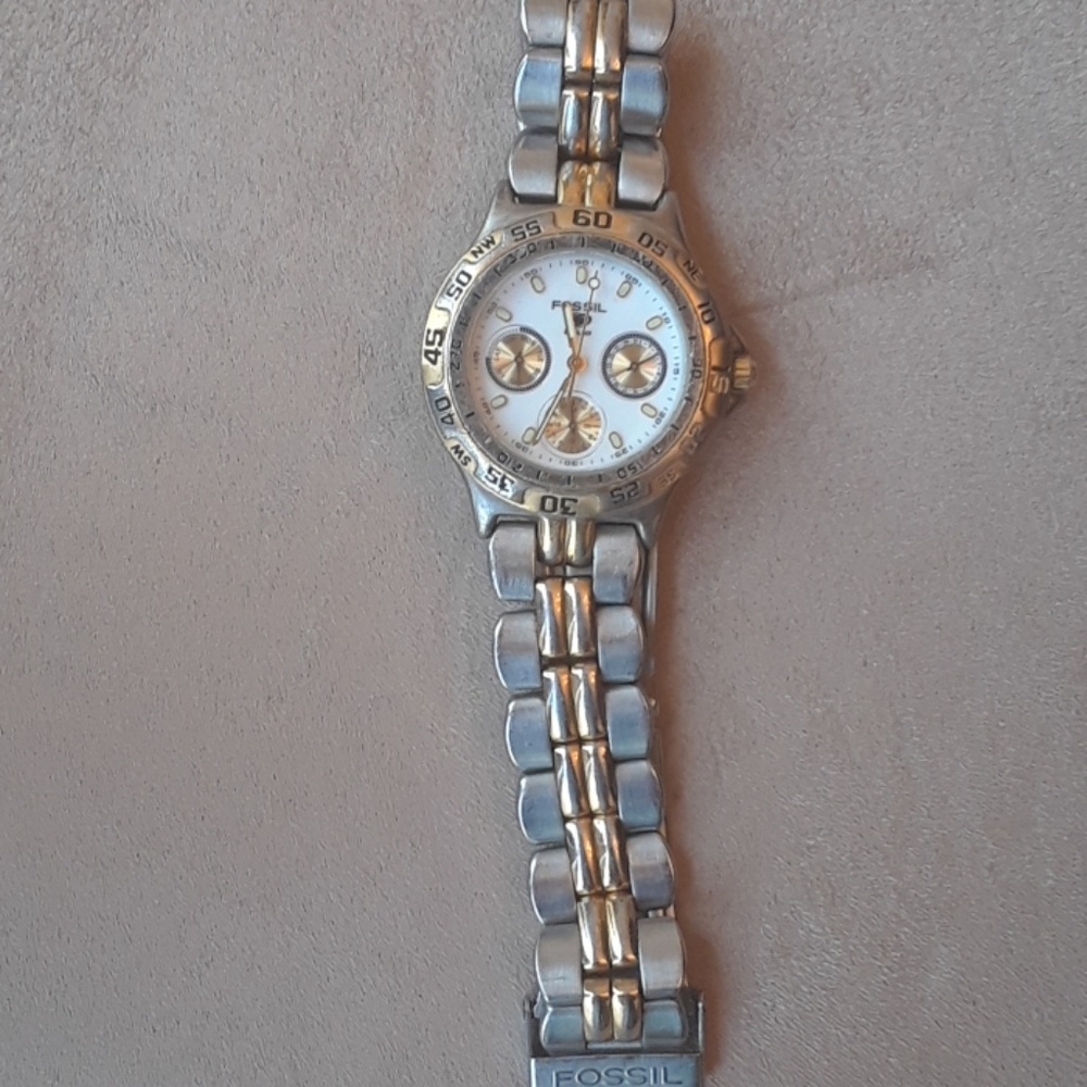 Silver/gold fossil watch